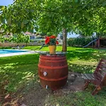 Two-bedroom In Tatil Evi *