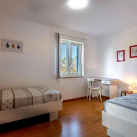 Two-bedroom In Banjole