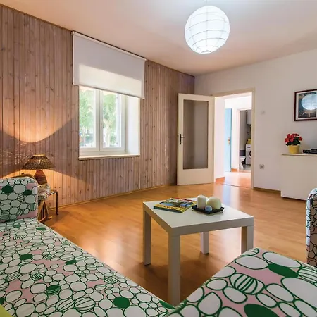 Two-bedroom In Tatil Evi *